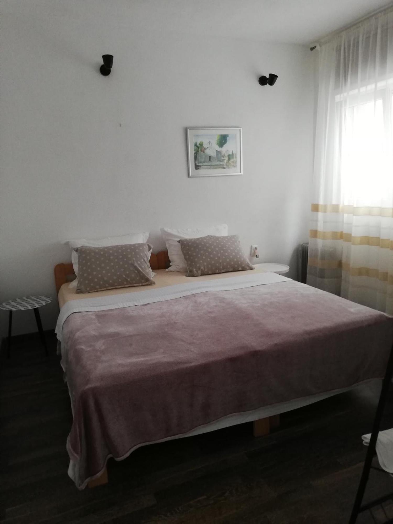 Apartment Pilatus Osljak Preko Rom bilde